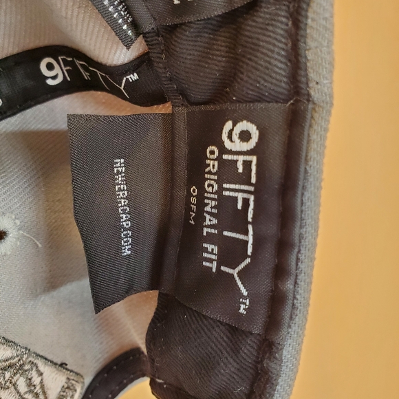 Chicago Bulls Windy City New-Era Classic SnapBack 9Fifty Cap - Picture 12 of 16